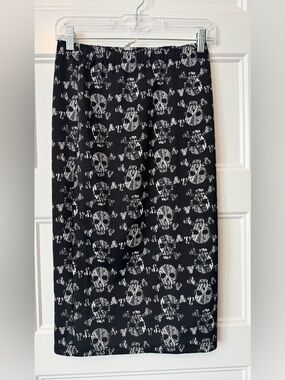 Tres Bien Skull Print Skirt Size Large Black Goth Punk Midi Skirt